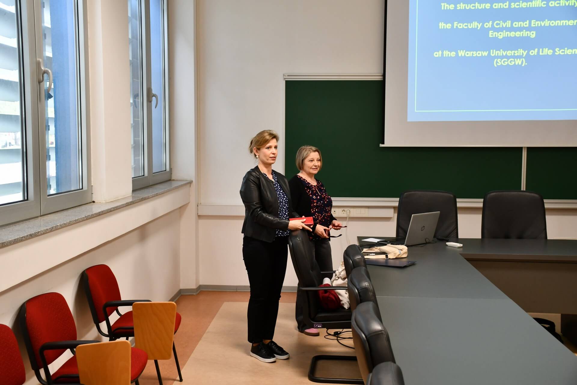 Znanstveni sat - Geotechnical and environmental characterization of unbound mixtures of recycled concrete aggregate and shredded car tires